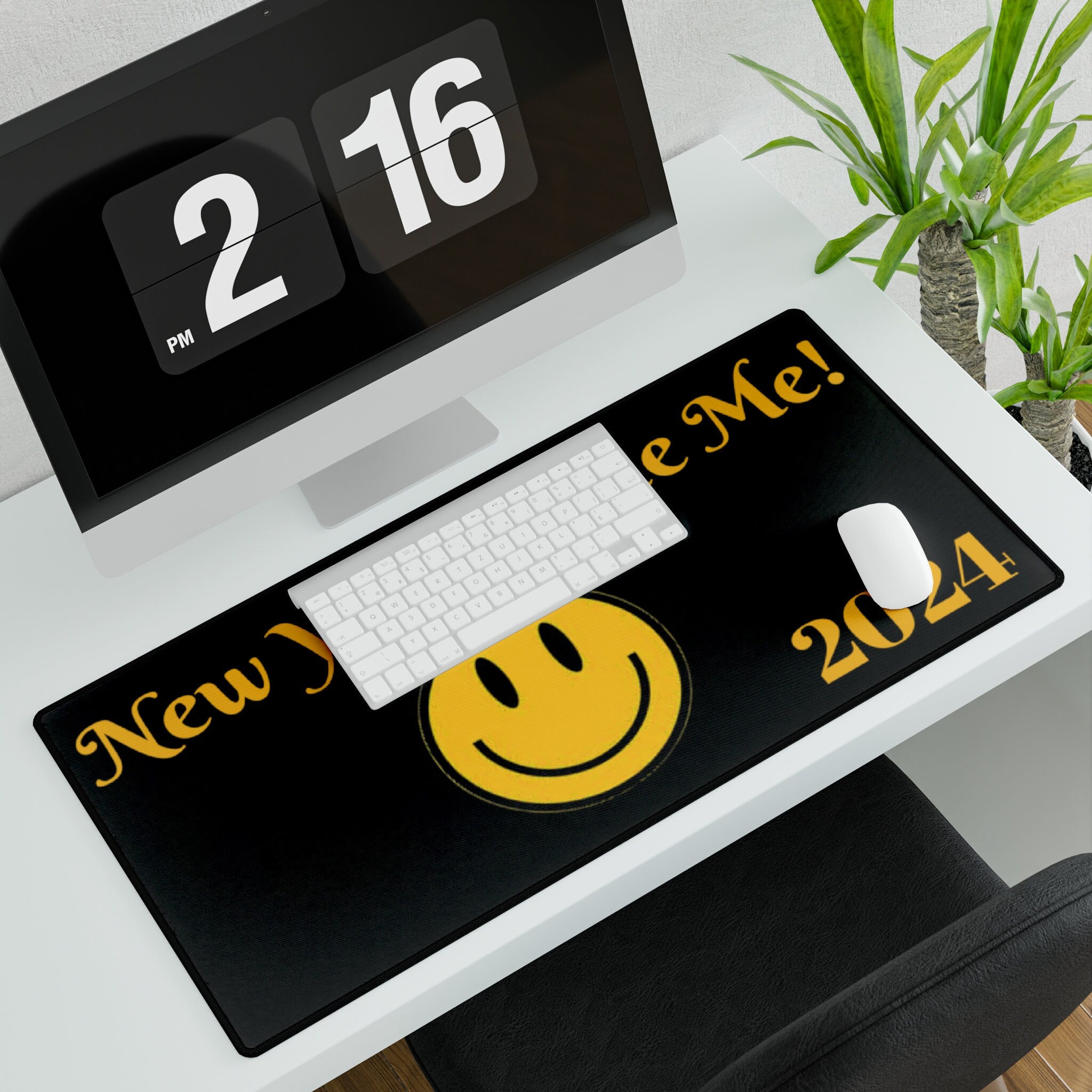 2024 Smiley Face Mouse Pad: 'New Year, Same Me' Desk Mat